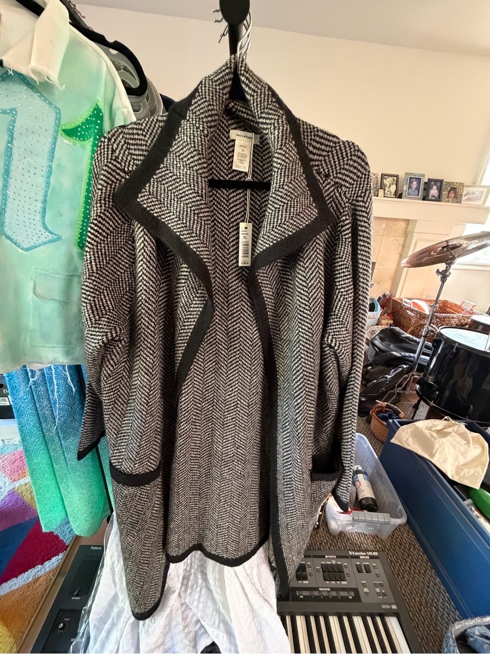 Max Studio Cardigan - Picture 2 of 4